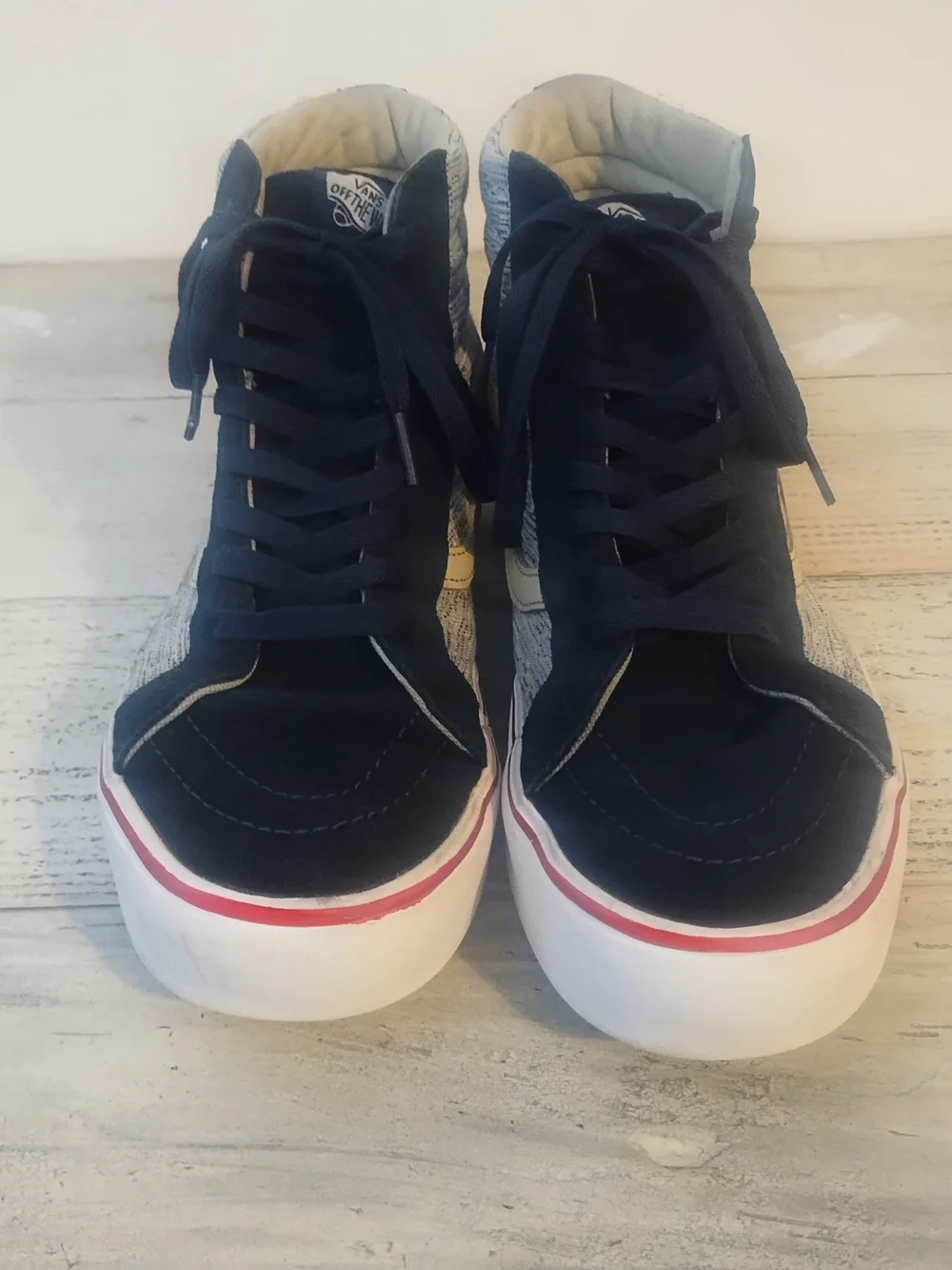 Vans Sk8-Hi Reissue  mens size 10 some scratches open to offers